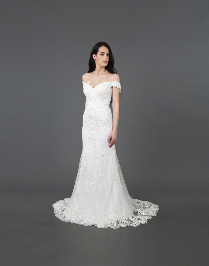 Ornella dress, a mermaid style in lace with off-the-shoulders neckline